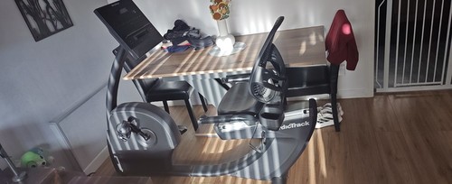 Nordic track recumbent - track, le